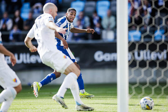 IFK Göteborgs Paulos Abraham gör 1-4