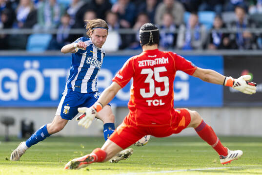 IFK Göteborgs Oscar Pettersson med ett avslut som