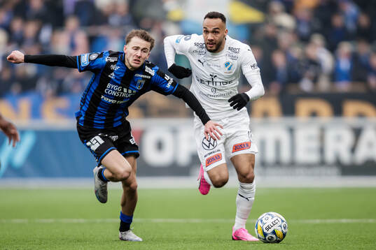 Sirius Melker Heier och Halmstads Vinicius Nogueira De