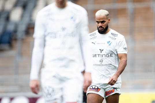 Halmstads Phil Ofosu-Ayeh deppar