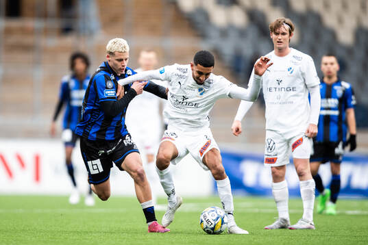 Sirius Michael Martin och Halmstads Amir Al-Ammari