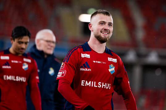 Östers Chriss-Albin Mörfelt jublar