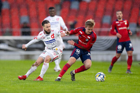 Degerfors Abdelkarim Mammar Chaouche och Östers Adam
