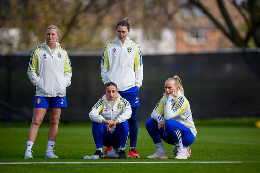 Josefine Rybrink, Rusul Rosa Kafaji, Goalkeeper Jennifer