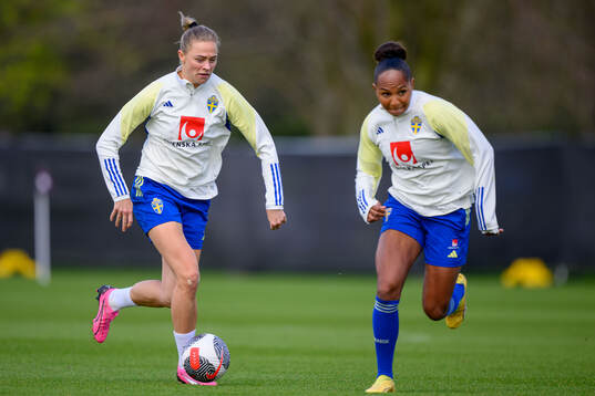 Fridolina Rolfö and Madelen Janogy of Sweden of the