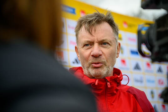 Head coach Peter Gerhardsson of Sweden of the Swedish