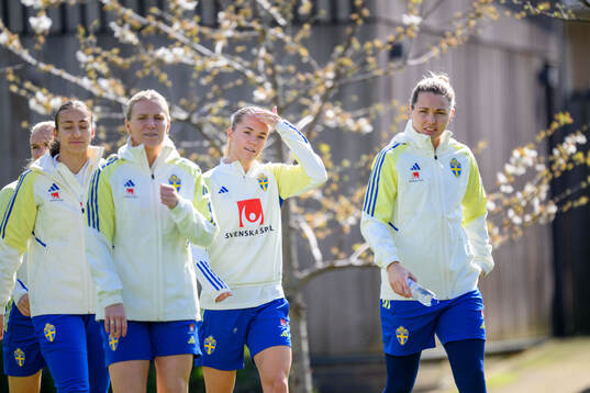 Josefine Rybrink, Hanna Lundkvist and Goalkeeper Jennifer