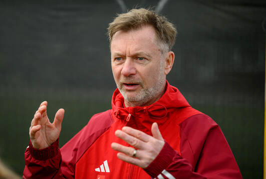 Head coach Peter Gerhardsson of Sweden of the Swedish