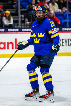 Hanna Olsson of Sweden reacts