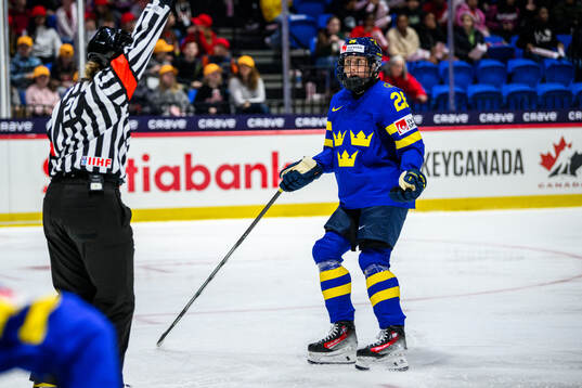 Hanna Olsson of Sweden reacts