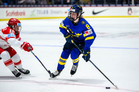 Mille Sorensen of Denmark and Hilda Svensson of Sweden