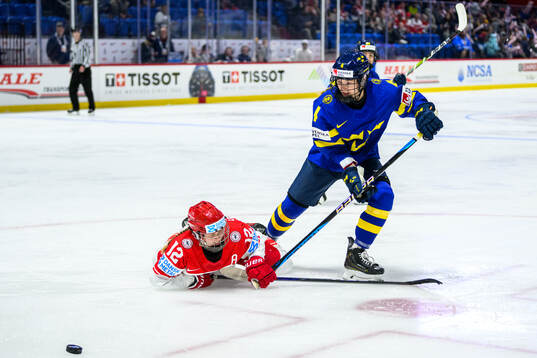 Mille Sorensen of Denmark and Linnéa Andersson of Sweden