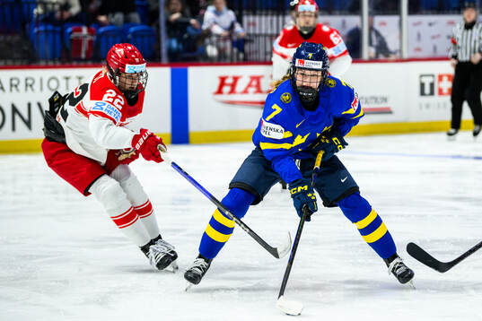 Sofie Skott of Denmark and Mira Jungåker of Sweden