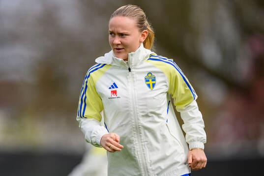 Matilda Vinberg of Sweden of the women's national football
