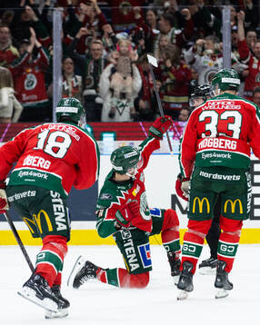 Frölundas Jere Innala jublar