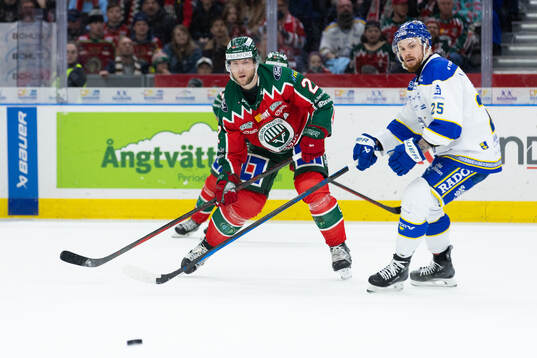 Frölundas Christian Folin och +Leksands Lucas Elvenes