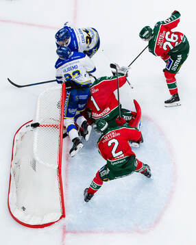 Leksands Lukas Vejdemo kvitterar till 1-1 bakom Frölundas