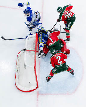 Leksands Lukas Vejdemo kvitterar till 1-1 bakom Frölundas
