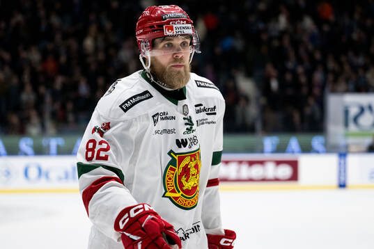 Moras Roope Laavainen jublar