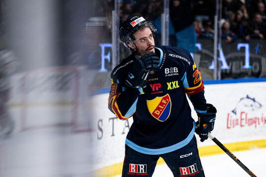 Djurgårdens Axel Andersson har ont
