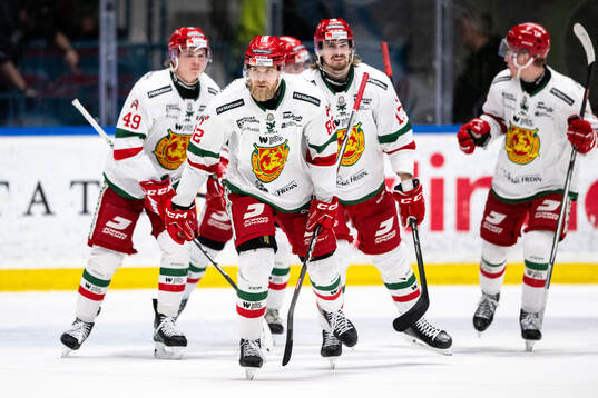 Moras Roope Laavainen jublar
