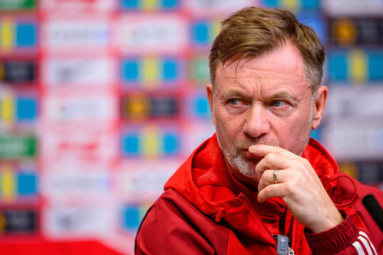 Head coach Peter Gerhardsson of Sweden of the women's