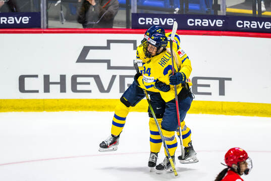 Felizia Wikner-Zienkiewicz of Sweden celebrates with Mira
