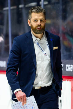 Head coach Ulf Lundberg of Sweden