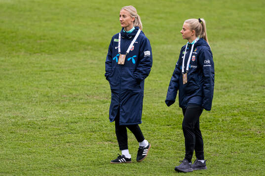 Anja Sønstevold and Emilie Woldvik of Norway