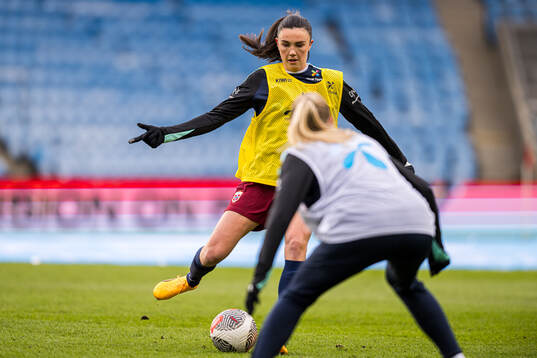 Ingrid Syrstad Engen of Norway warms up