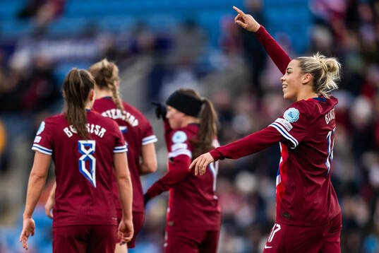 Celin Bizet Ildhusøy of Norway celebrates