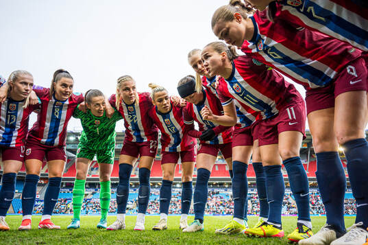Thea Bjelde, Vilde Bøe Risa, Cecilie Hauståker