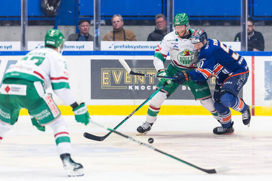 Rögles Ludvig Claesson och Växjös Emil Sylvegård