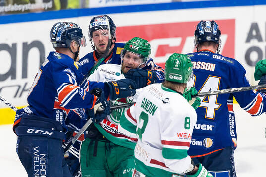Växjös Martin Lundberg och Rögles Simon Ryfors