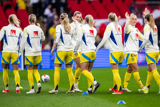 Linda Sembrant of Sweden with team mates