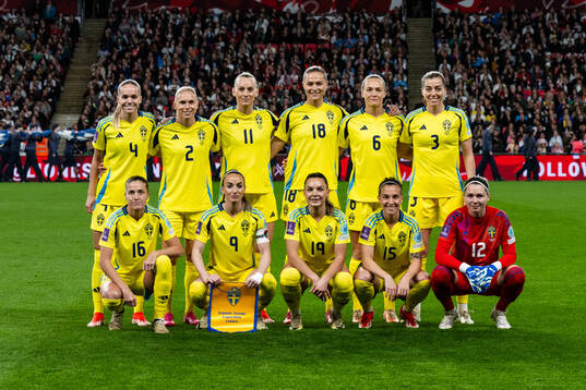 The starting eleven of Sweden pose for a photo