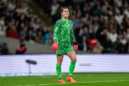 Goalkeeper Mary Earps of England