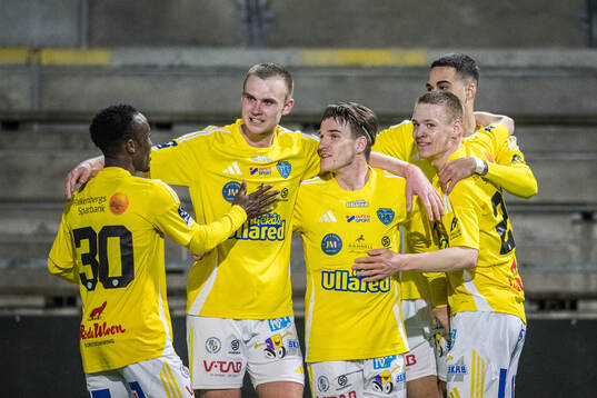 Falkenbergs FFs Leonardo Farah Shahin jublar
