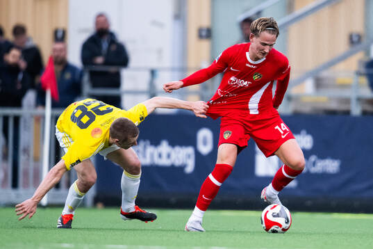 Ariana FCs Lukas Minter Wettergren och Falkenbergs FFs
