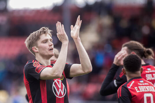 Östersunds Jakob Hedenquist jublar