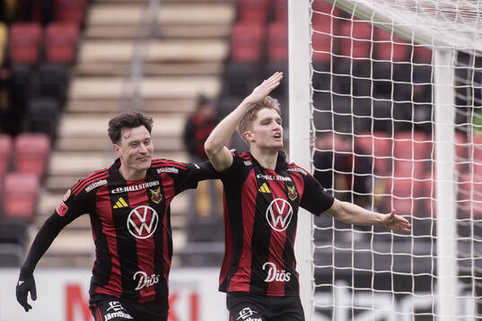 Östersunds Jakob Hedenquist jublar