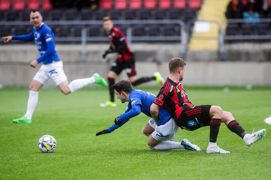 Östersunds Mykola Musolitin och Trelleborgs Armin Culum