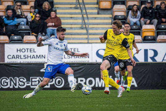 IFK Norrköpings Tim Prica och Mjällbys Alexander Johansson