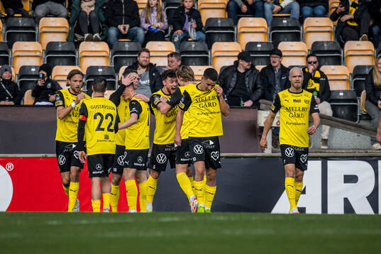 Mjällbys Jacob Bergström jublar