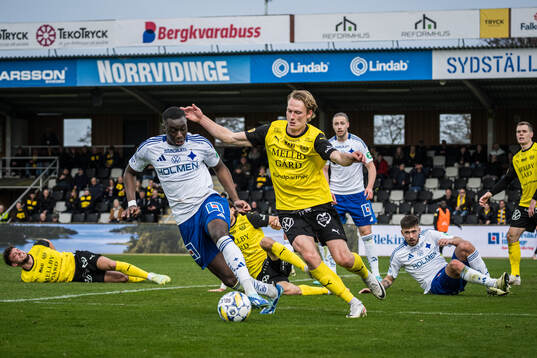 IFK Norrköpings Yahya Kalley och Mjällbys Alexander