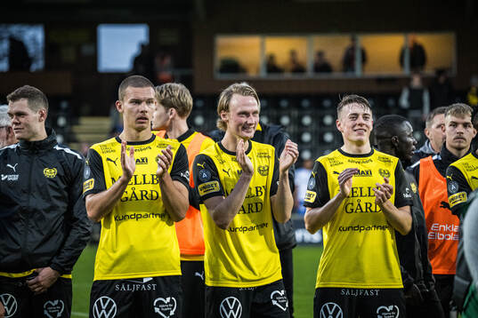 Mjällbys Arvid Brorsson, Alexander Johansson och Elliot