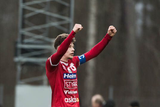 Degerfors Gustav Lindgren jublar