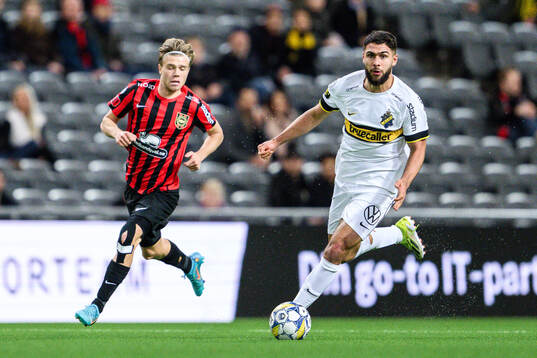 Brommapojkarnas Wilmer Odefalk och AIKs Omar Faraj