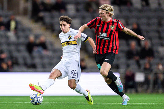 AIKs Taha Ayari och Brommapojkarnas Alexander Jensen
