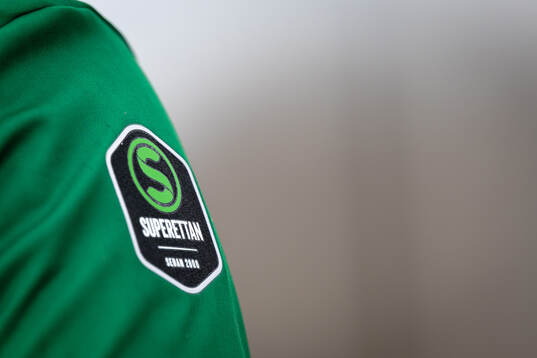 Tröja med superettan logo